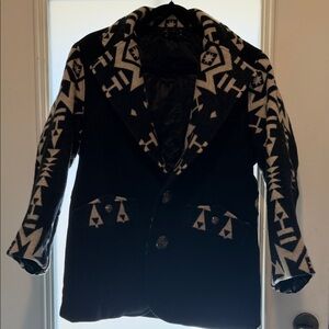 Pendleton Black and Cream Patterned Aztec Pattern